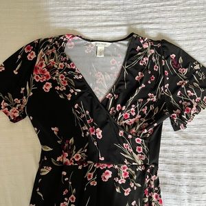 White House Black Market Cherry Blossom Dress, Size 6